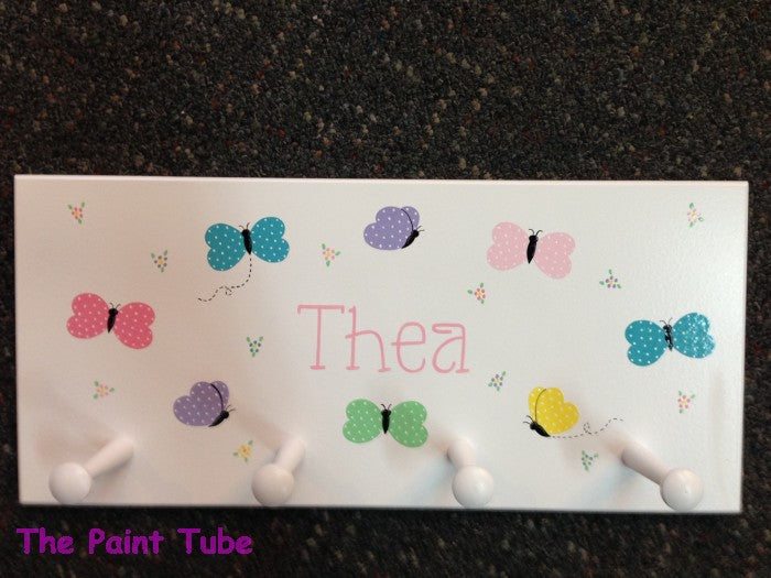 Thea Open/Closed Butterflies Design Wall Rack with Pegs