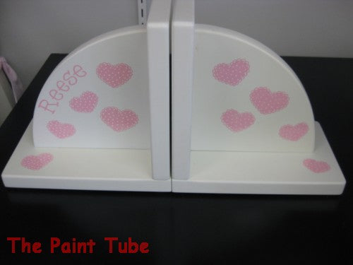 Doily Hearts Design Bookends