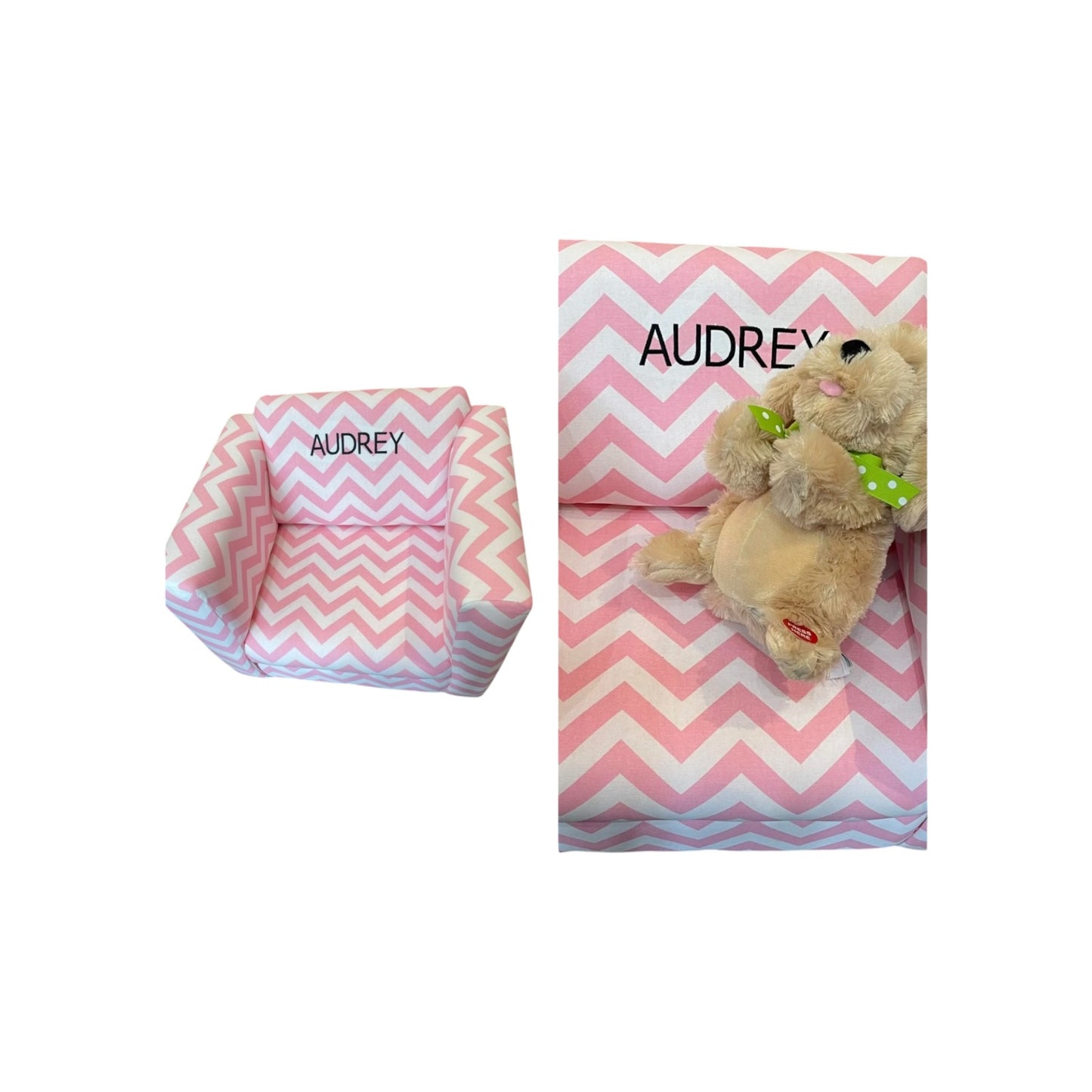 Audrey Chevron Club with Musical Dog