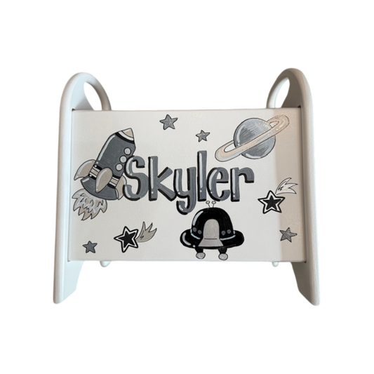 Skyler Space Book Rack