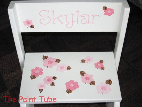 Skylar Daisies Design  Step Stool