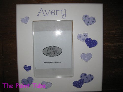 Avery Patchwork Hearts Theme on White   Side Frame