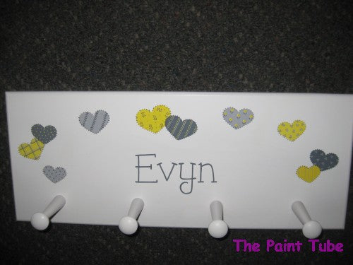 Evyn Patchwork Hearts Theme Wall Plaque with Pegs