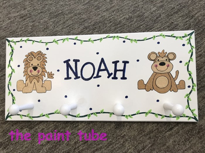 Noah Animals Wall Rack with Pegs