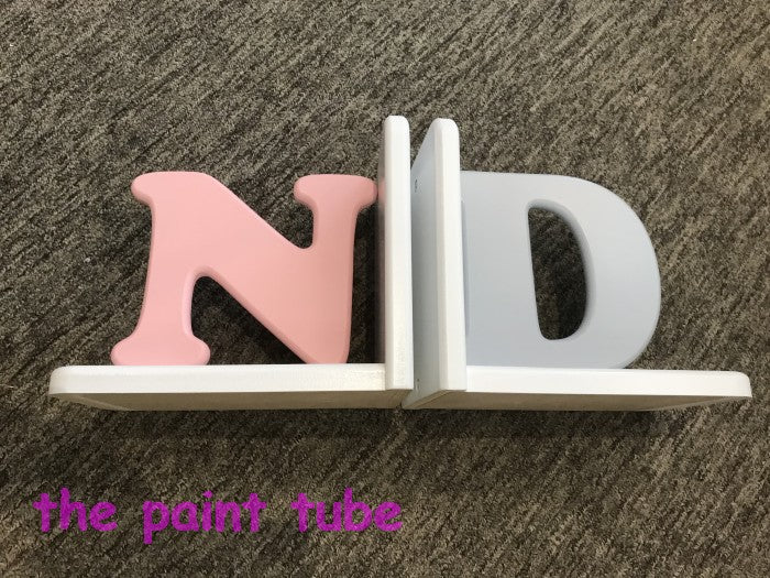 N/D Initial Bookends