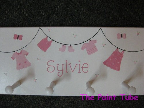 Sylvie Pinks Clothesline Theme Wall Plaque with Pegs