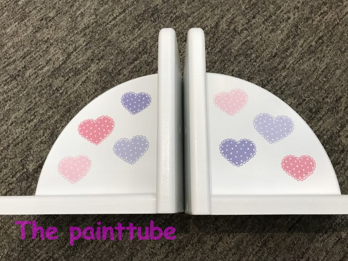 Pinks/Lavendars Scallop Hearts  Design Bookends