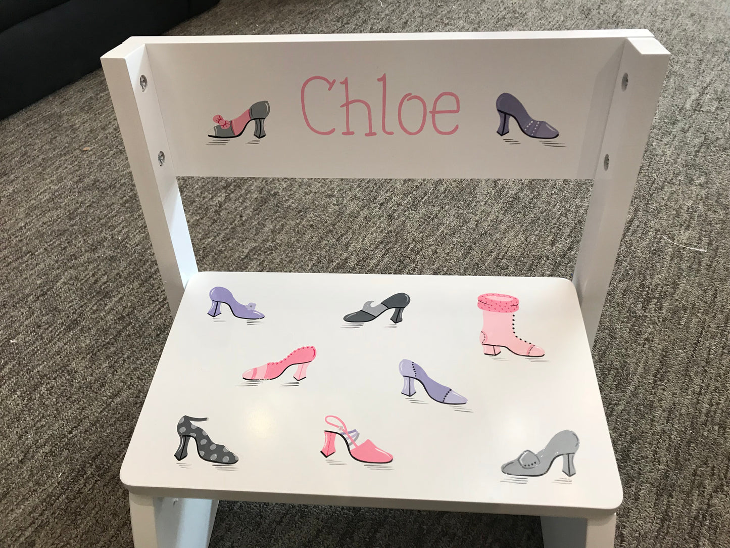 Chloe Shoes Theme StepStool